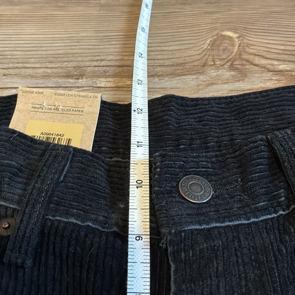Levi’s Low Pro Straight leg Relaxed Corduroy Pants Black Womens 29 NEW - Picture 7 of 13